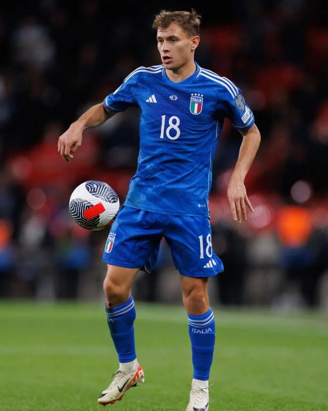 巴塞罗那巨星连续造点，助国家队顺利晋级欧锦赛