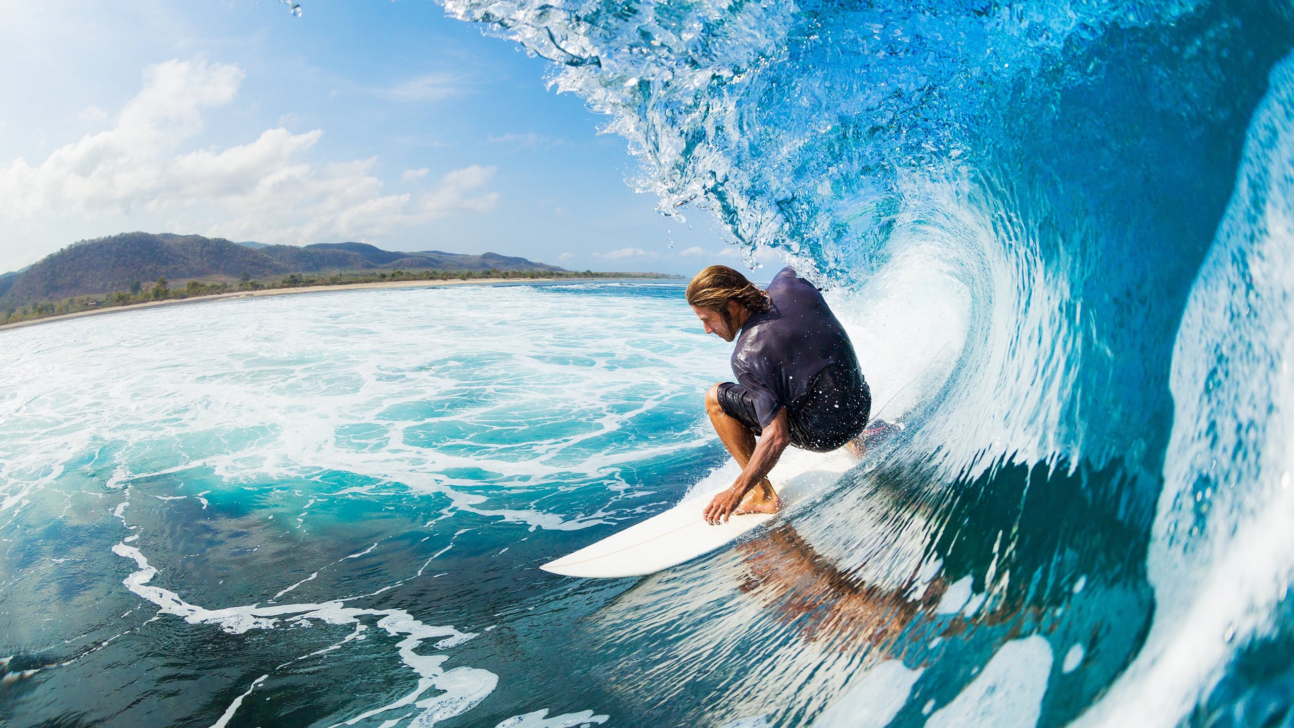 开云体育直播-阿什拉夫统治全场，喀麦隆虽败犹荣，荷兰防线遭遇最强挑战